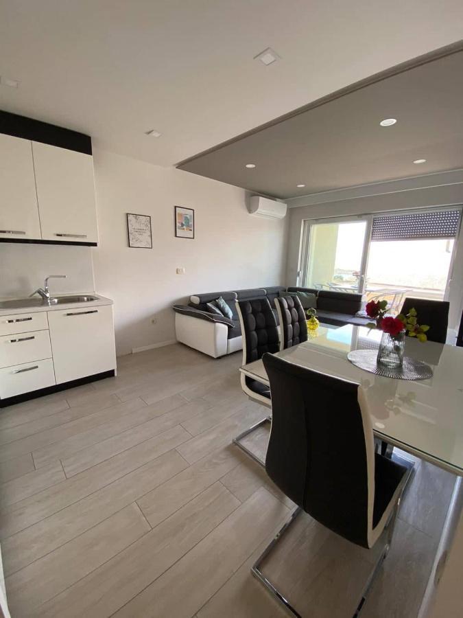 Appartement Modern With Garage