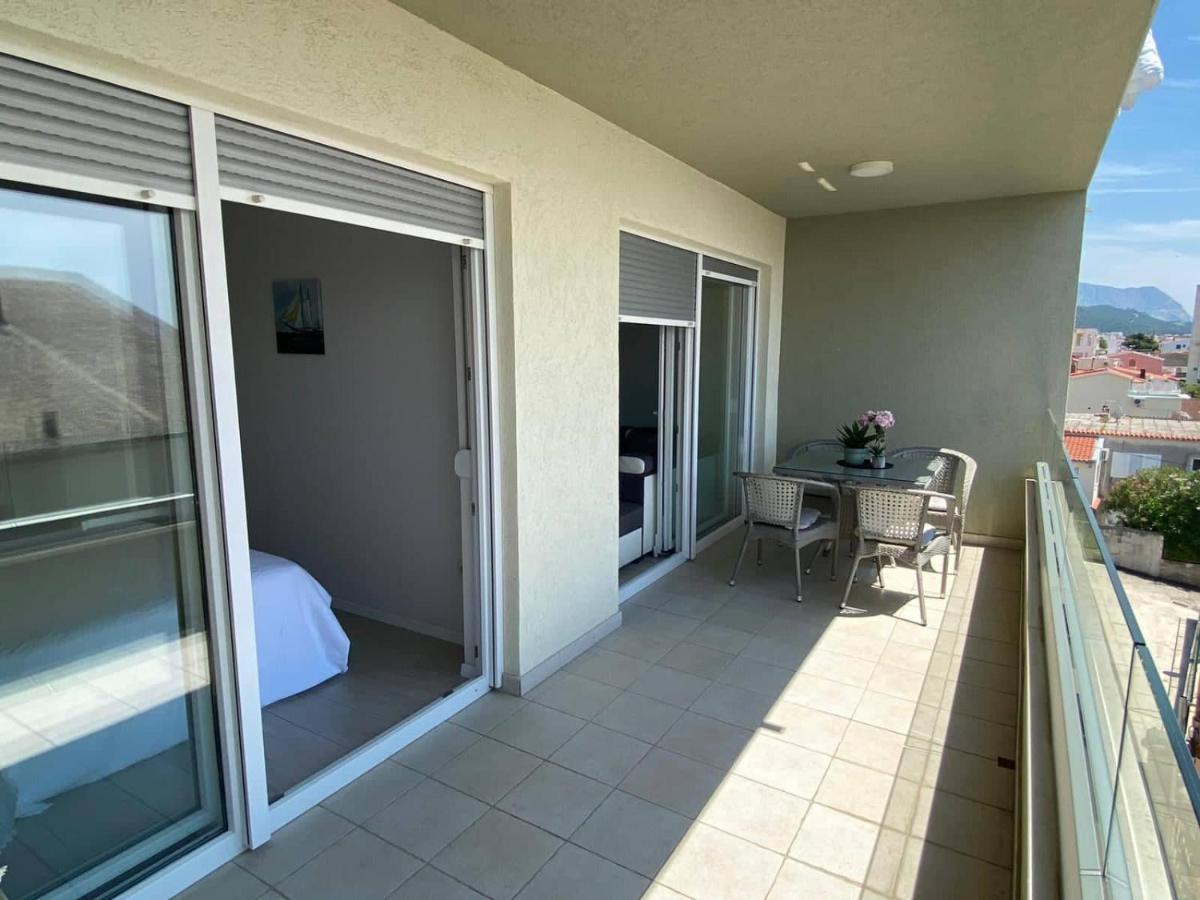Appartement Modern With Garage Makarska